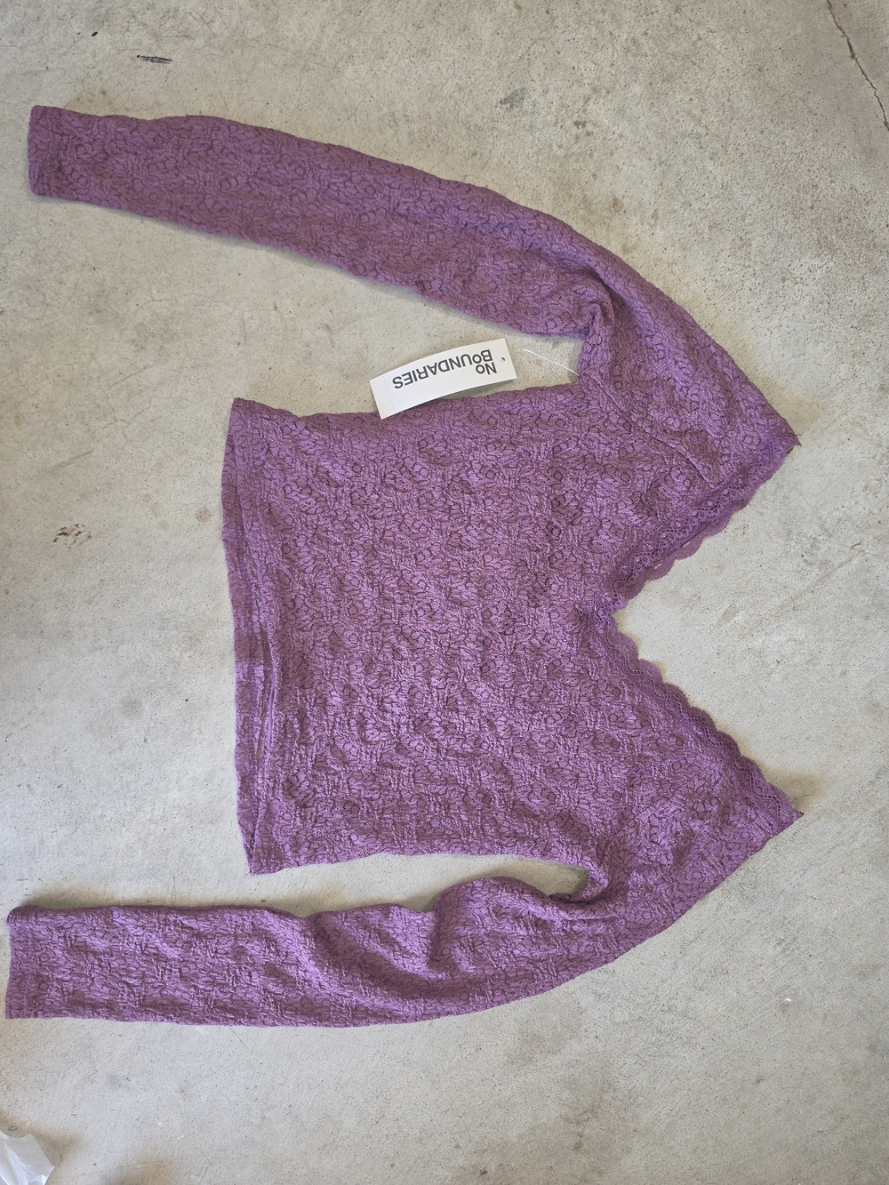 NWT No Boundaries Purple Lace Long Sleeve V-Neck Top | Women's Small (4–6) - Picture 6 of 7